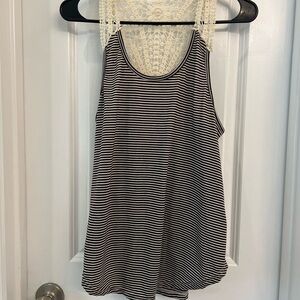 Chic Striped Black and White Women's Tank Top